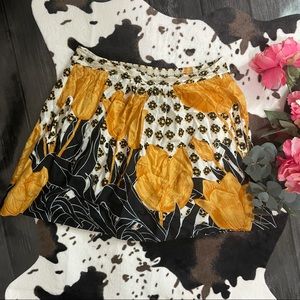 Edme and Esyllte Tulip Skirt Size Medium